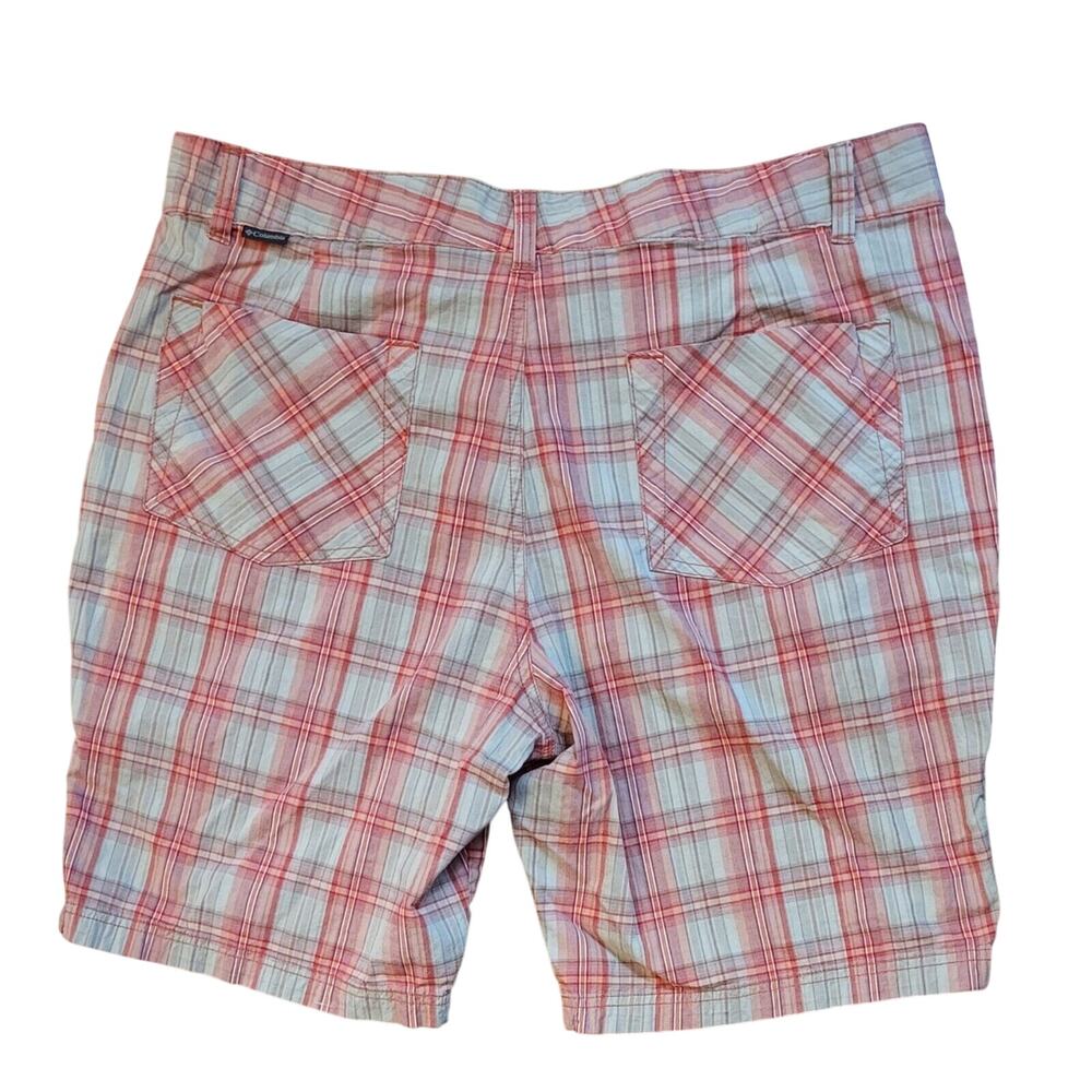 Columbia Women Size 16 Plaid Bermuda Shorts Cotton Lightweight - Picture 2 of 13